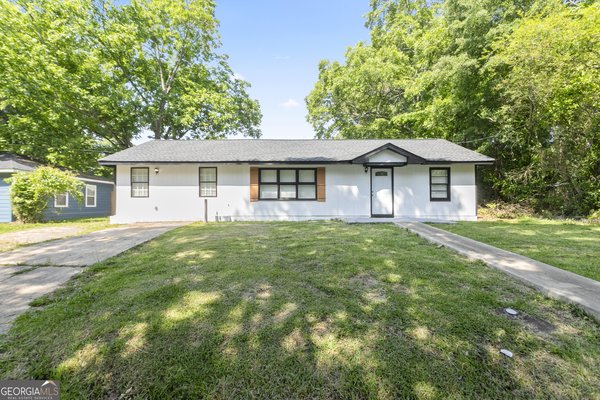 805 Pamela Drive, Griffin