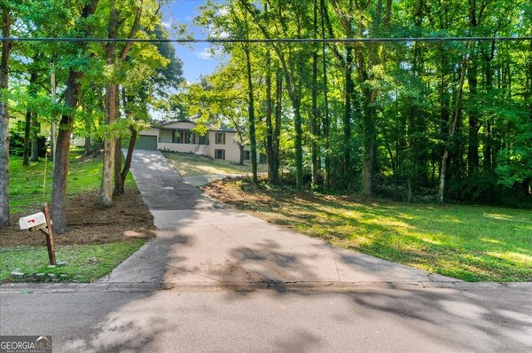 1661 Oak Ridge Circle Stone Mountain