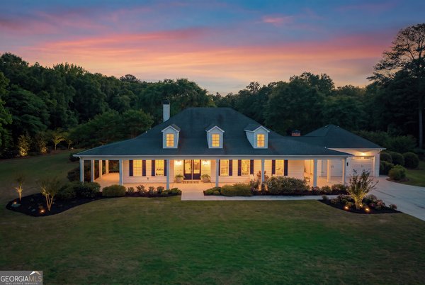 1827 Highway 92 Fayetteville