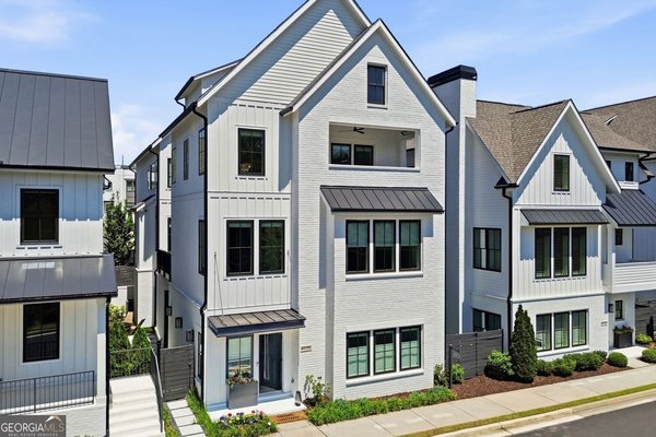 6725 Halcyon Way Alpharetta
