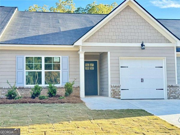 15 Silver Leaf Lane, Dawsonville