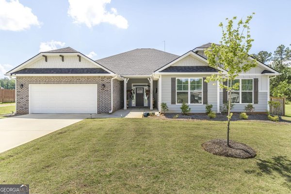1310 Barrington Place Cove, Macon