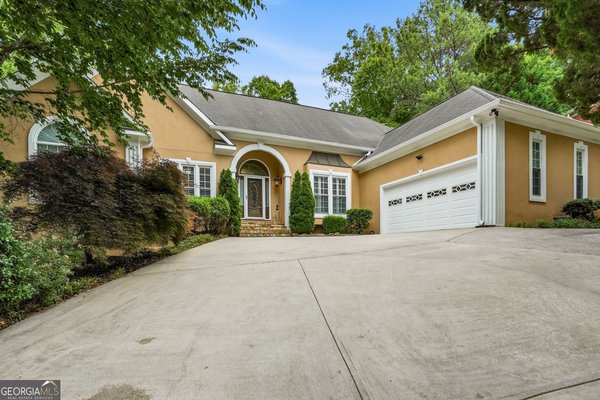 1964 Fields Pond Drive Marietta