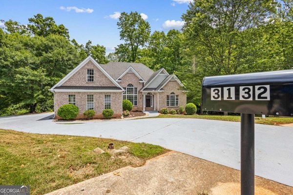 3132 Lovell Drive, Atlanta