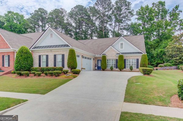 2767 Bearcreek Place, Buford