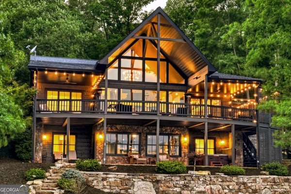 30 Cherokee Lane, Blue Ridge