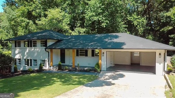 3539 Embry Circle Atlanta