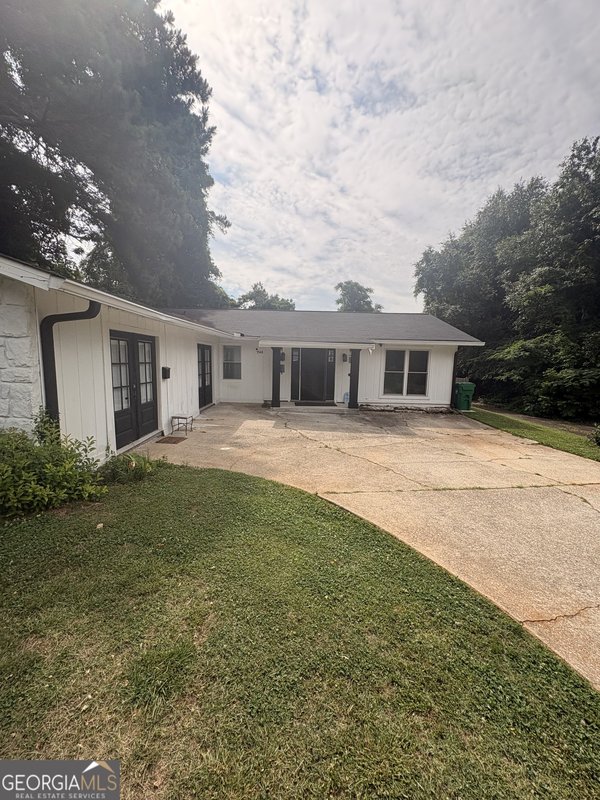 1148 Mannbrook Drive, Stone Mountain