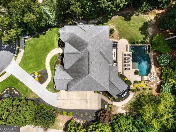 525 Tiverton Court, Alpharetta