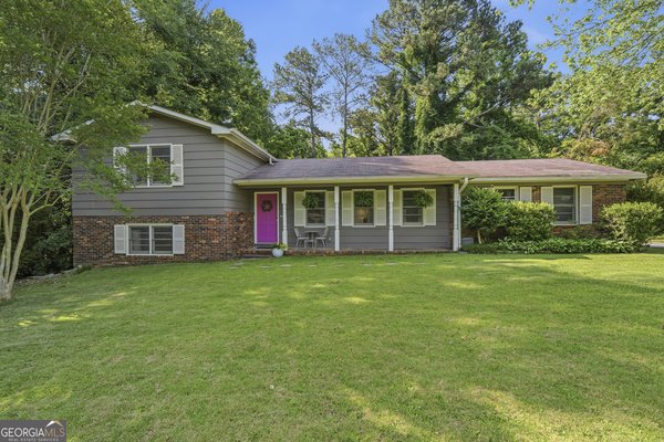 1179 Matthews Place, Macon