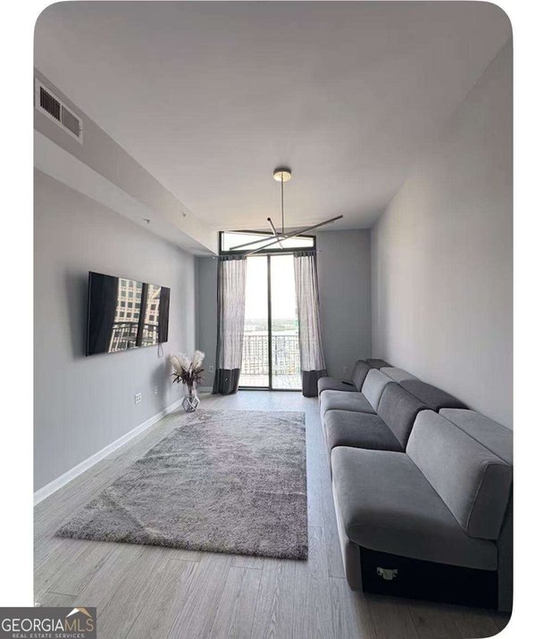3040 Peachtree Road, Atlanta
