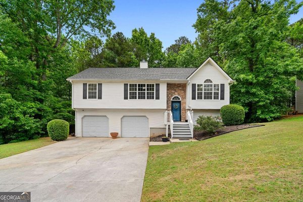 1695 Cedar Hill Douglasville