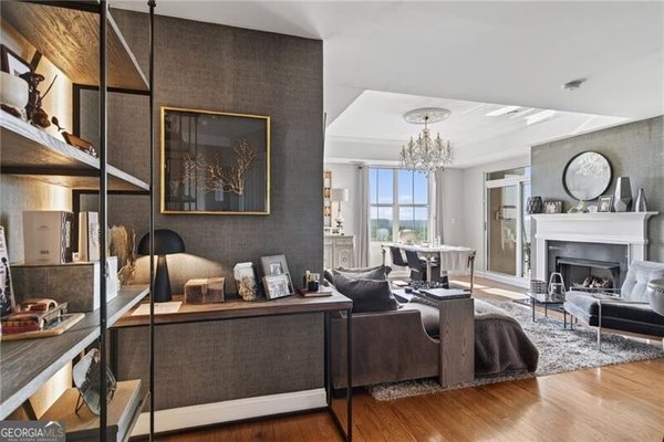 2881 Peachtree Road, Atlanta