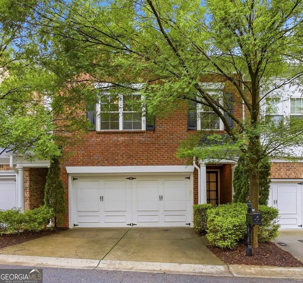 7310 Lowery Oak Drive, Roswell