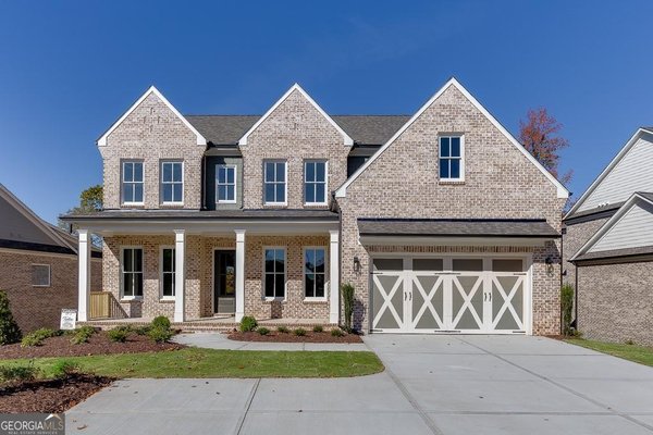 main picture of 450 Thunder Road, Buford