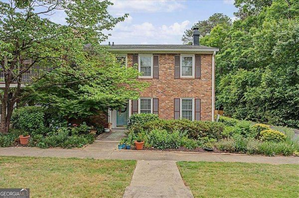 2913 Lavista Way, Decatur