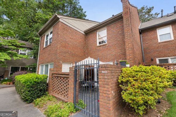 5201 Glenridge Drive, Sandy Springs