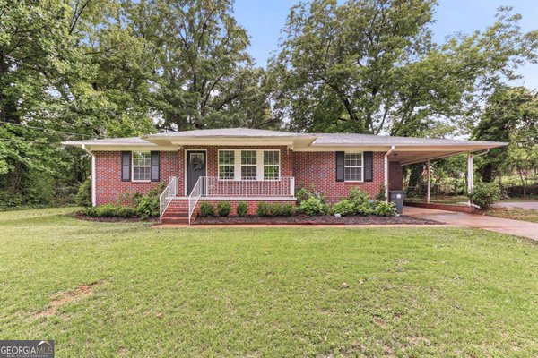 1237 Enota Drive Gainesville