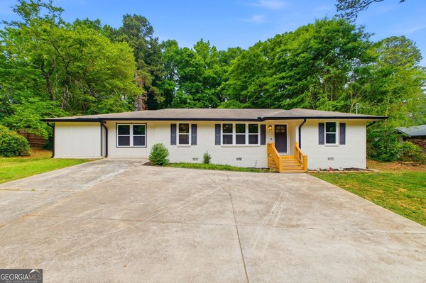 4200 Pinetree Drive, Powder Springs