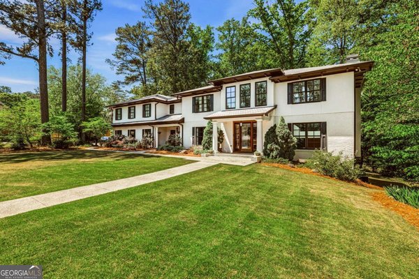 1886 Akin Drive Atlanta