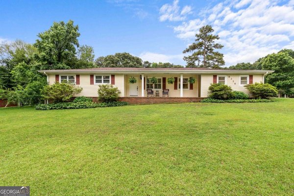 6326 South Skyline Drive Douglasville