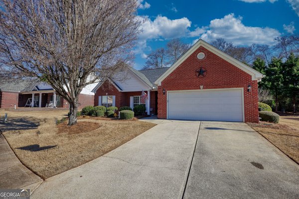 339 Crossroads Drive, Social Circle