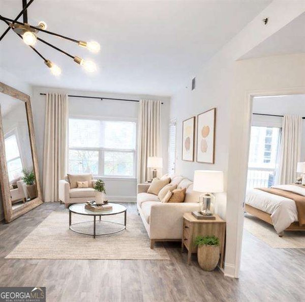 1074 Peachtree Walk, Atlanta