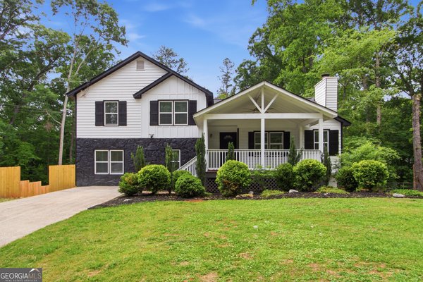 1239 Ashbrook Drive, Lawrenceville