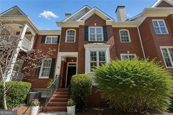 1194 Brookhaven Glen, Atlanta