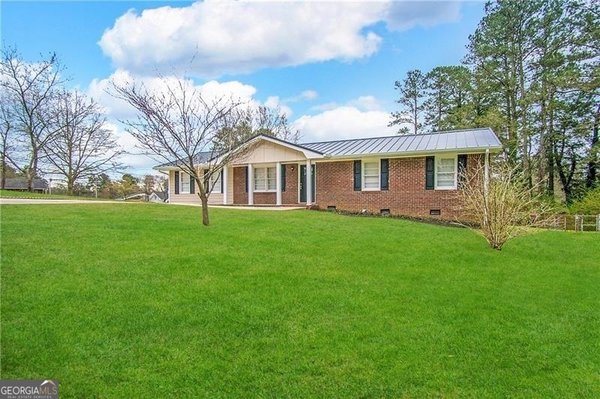 1661 Highpoint Drive, Douglasville