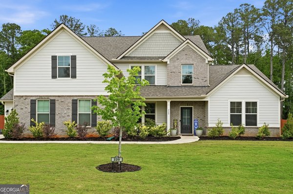 220 Bre Drive Fayetteville