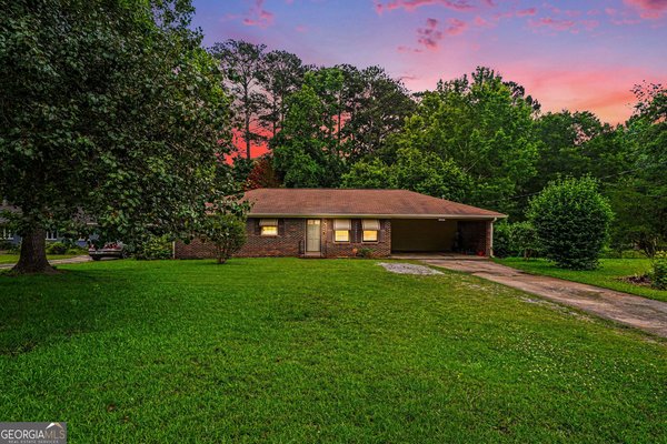 1338 Oakdale Drive, Griffin