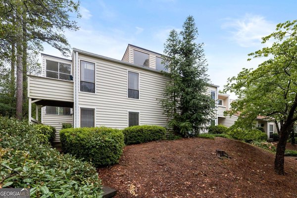 662 Serramonte Drive, Marietta