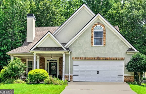 10 Fenway Court Newnan