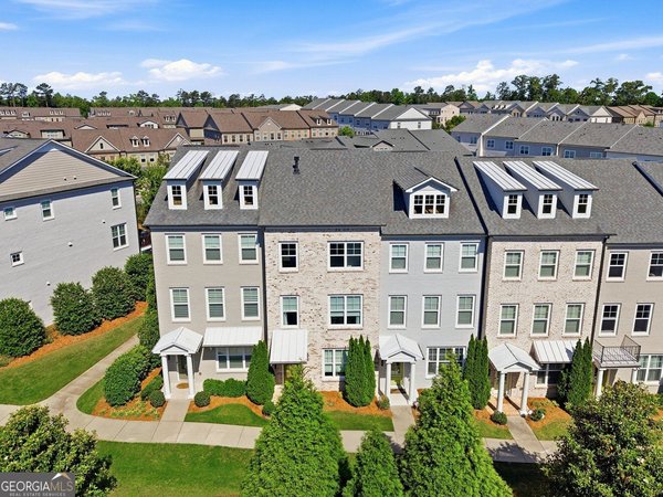 10196 Windalier Way, Roswell