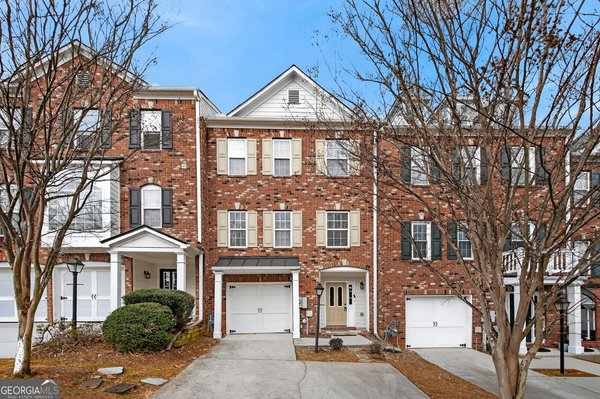 1186 Lake Point Way, Suwanee