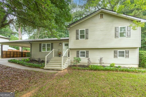 105 Stone Wood Lane, Lawrenceville