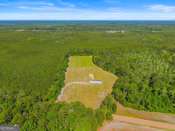 3383 Mill Branch Club Road, Pembroke