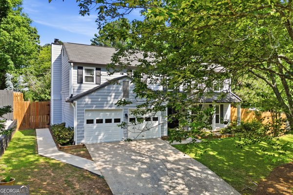 325 Ivy Mill Court, Roswell
