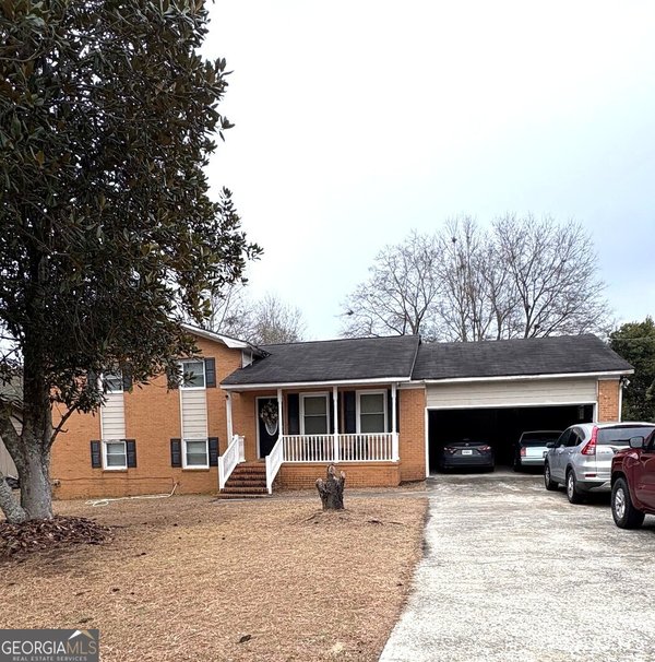 3969 Sylvester Circle Macon