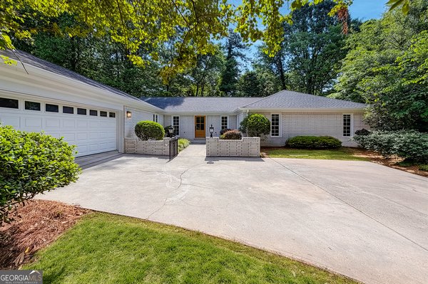 4296 Huntington Circle Atlanta