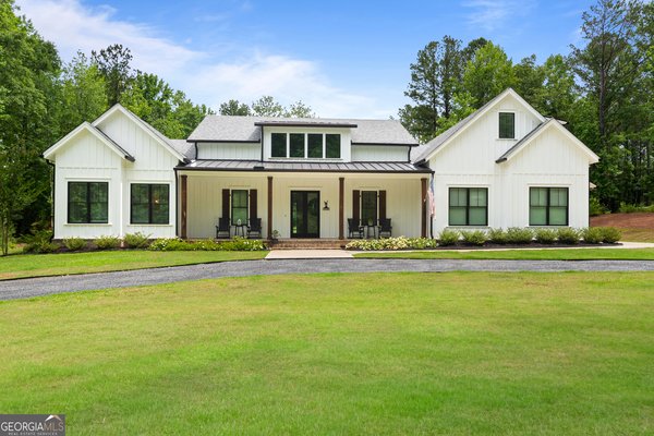1230 Blalock Lakes Drive Newnan