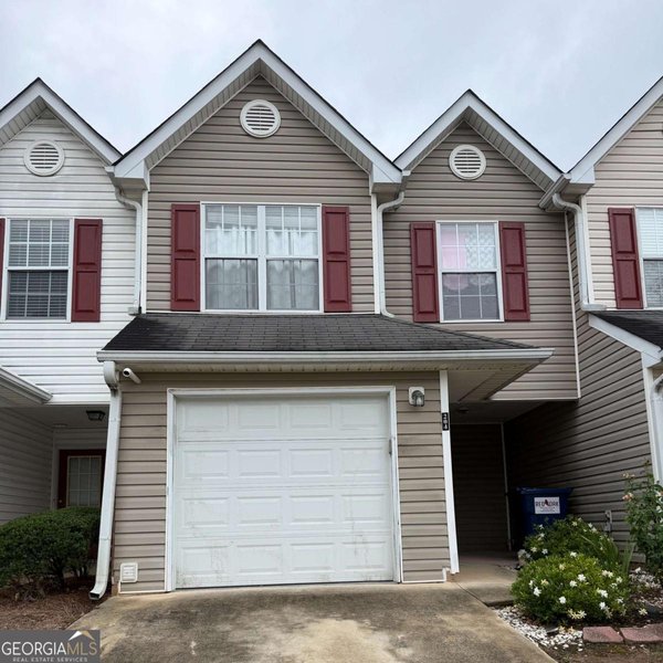 204 Gallant Lane, Mableton