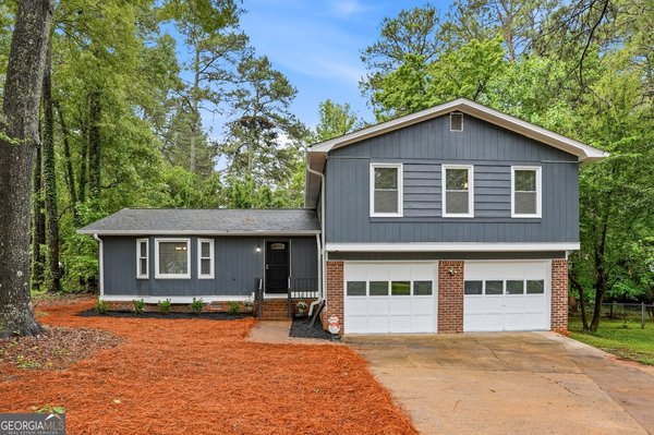 5323 Rockborough Trail, Stone Mountain