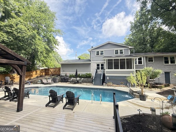 4668 Mountain Creek Drive, Roswell