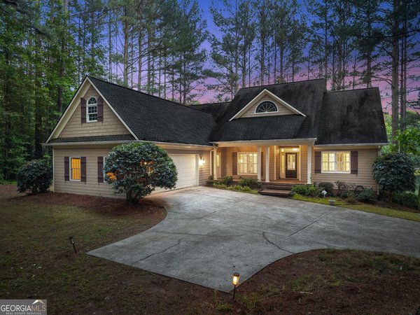 404 Golden Delicious Road, Clarkesville