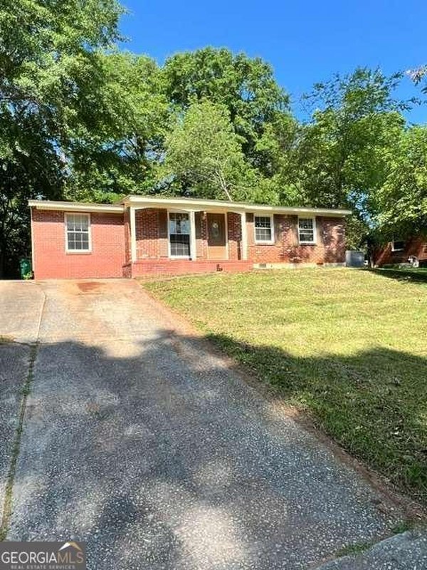 5963 Moss Drive Forest Park