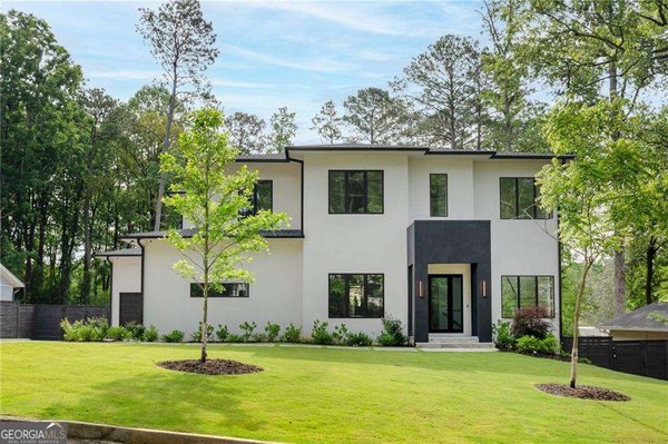 3293 Lenox Place NE, Atlanta