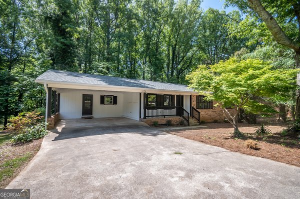 1051 Crooked Creek Road, Watkinsville