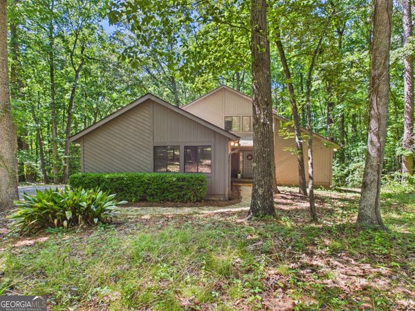 202 Hilltop Circle, Macon